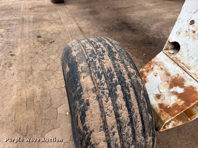 image for item ET1663 (3) NH3 tank trailers