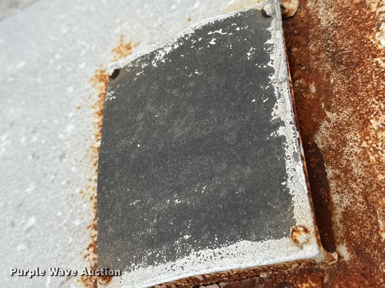 image for item ET1663 (3) NH3 tank trailers