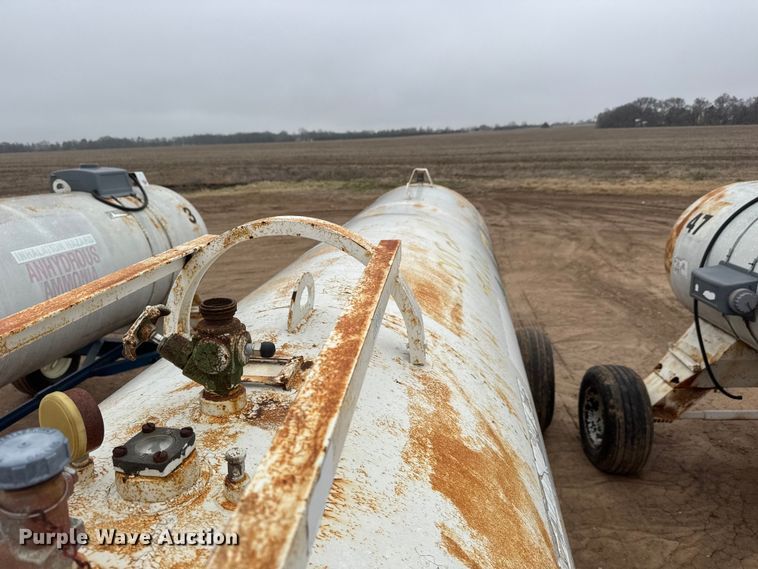 image for item ET1663 (3) NH3 tank trailers