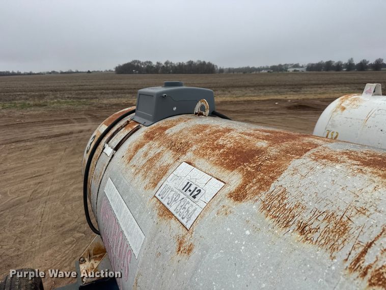 image for item ET1663 (3) NH3 tank trailers