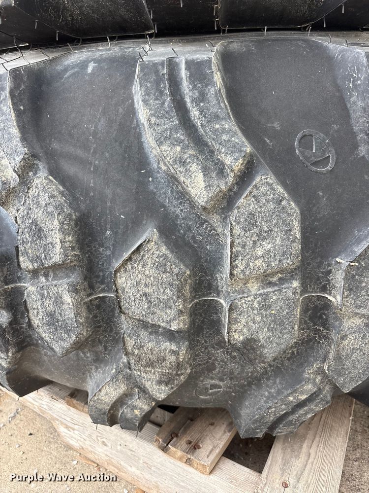 image for item EU0331 Tires and wheels