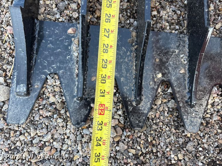 image for item EU4971 Kit Containers LLC skid steer grapple bucket