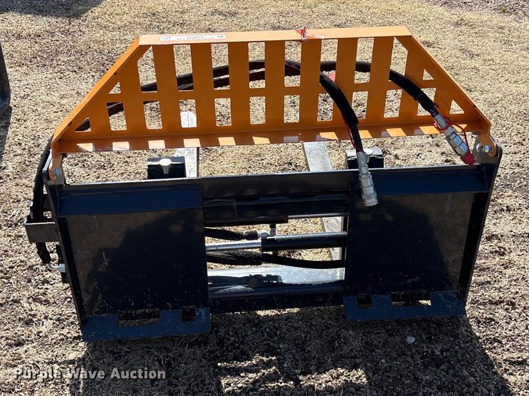 image for item EU4974 2025 Wolverine PFA-11-3300G skid steer forks