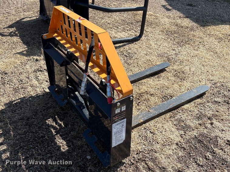 image for item EU4974 2025 Wolverine PFA-11-3300G skid steer forks