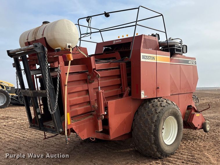 image for item EU4985 2004 Hesston 4910 large square baler
