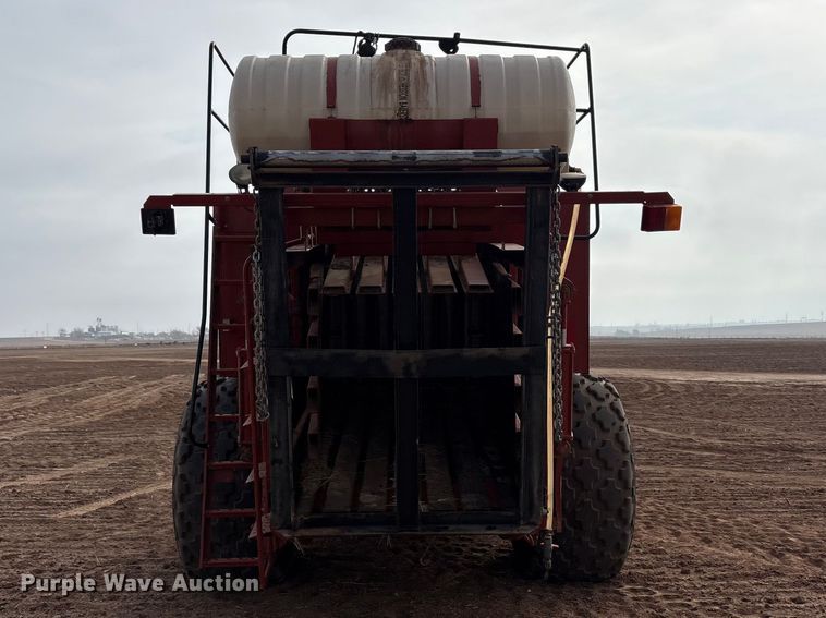 image for item EU4985 2004 Hesston 4910 large square baler