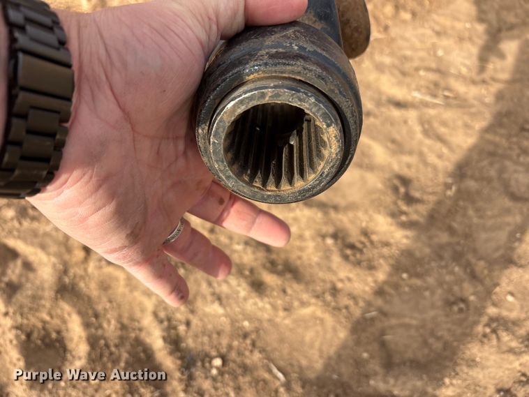 image for item EU4985 2004 Hesston 4910 large square baler