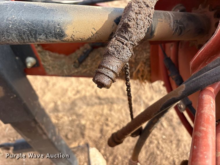 image for item EU4985 2004 Hesston 4910 large square baler