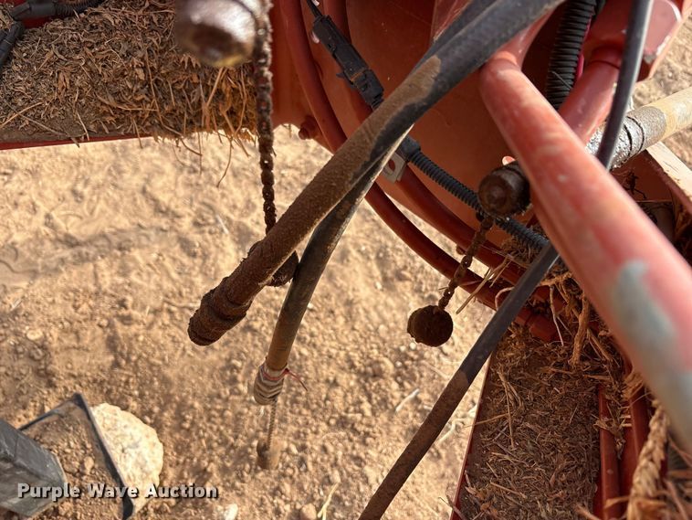 image for item EU4985 2004 Hesston 4910 large square baler