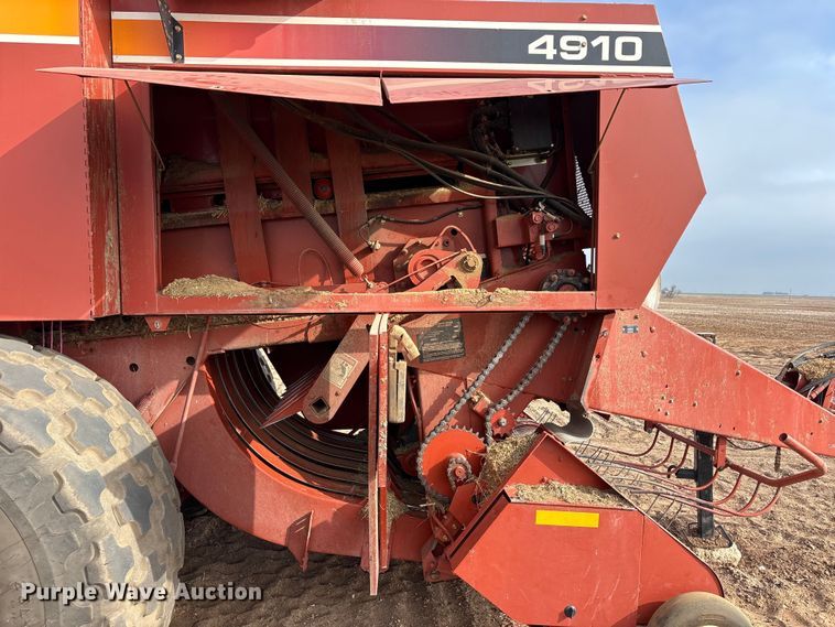 image for item EU4985 2004 Hesston 4910 large square baler