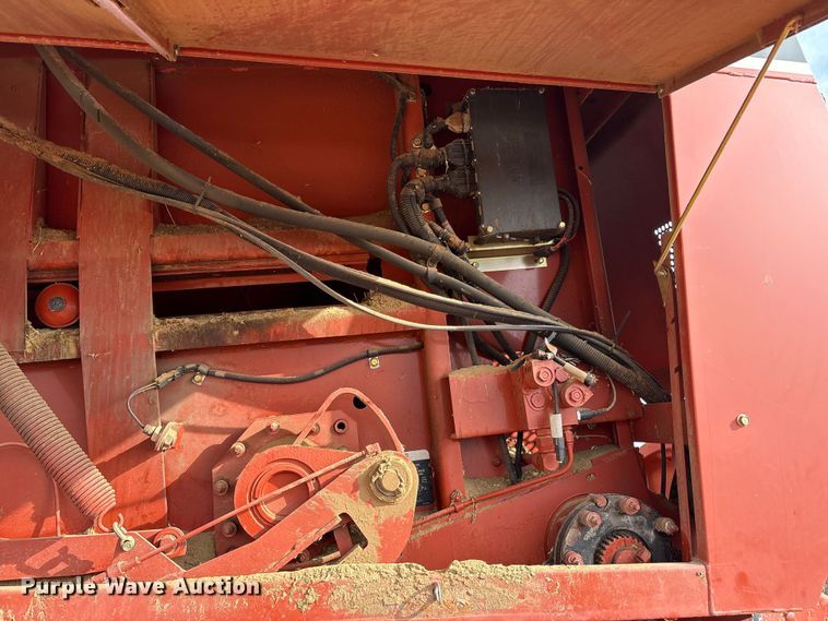 image for item EU4985 2004 Hesston 4910 large square baler