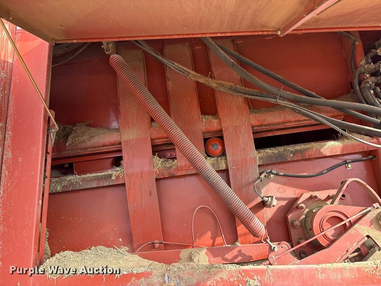 image for item EU4985 2004 Hesston 4910 large square baler