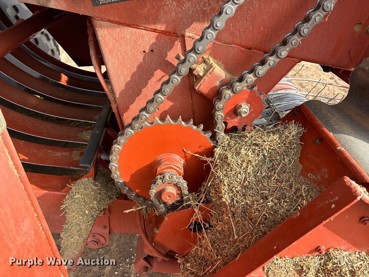 image for item EU4985 2004 Hesston 4910 large square baler