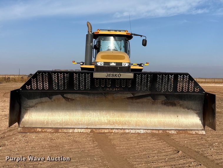 image for item EU4986 2013 Challenger MT965C 4WD tractor