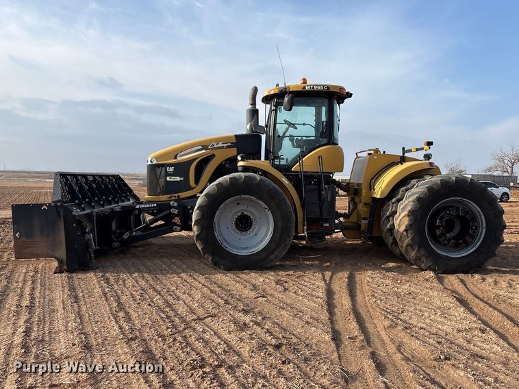 image for item EU4986 2013 Challenger MT965C 4WD tractor