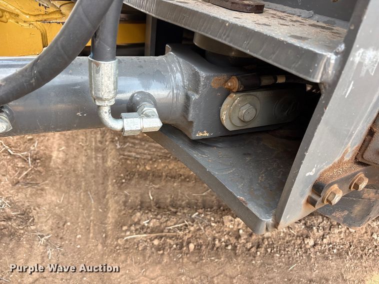 image for item EU4986 2013 Challenger MT965C 4WD tractor