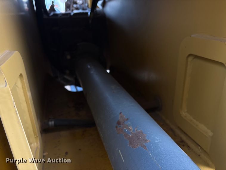 image for item EU4986 2013 Challenger MT965C 4WD tractor