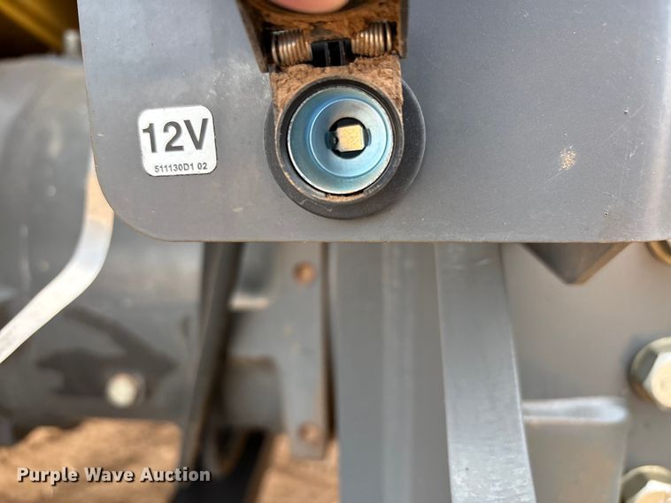 image for item EU4986 2013 Challenger MT965C 4WD tractor