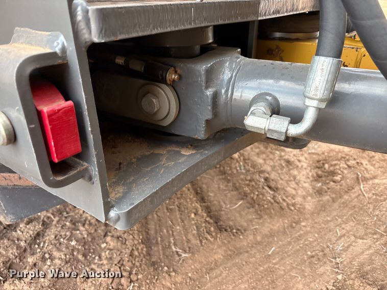 image for item EU4986 2013 Challenger MT965C 4WD tractor