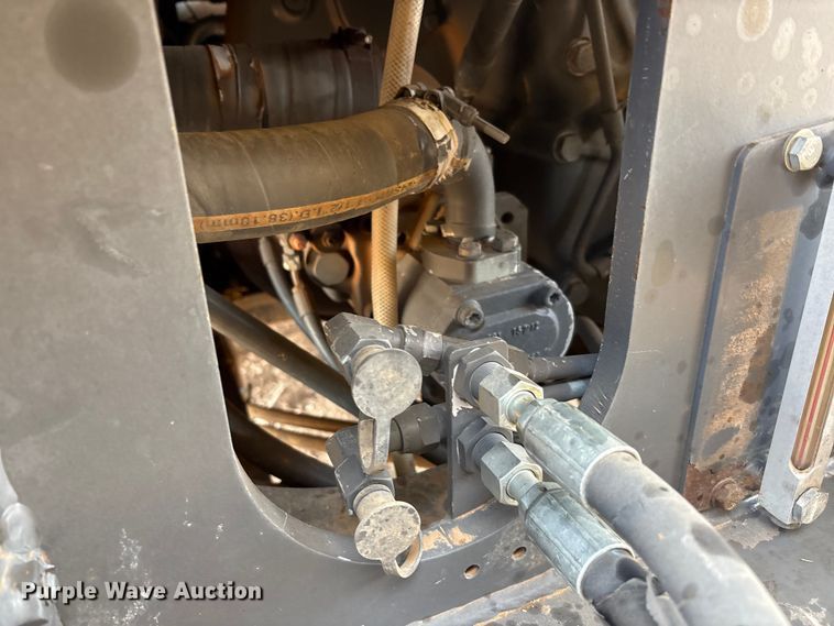 image for item EU4986 2013 Challenger MT965C 4WD tractor