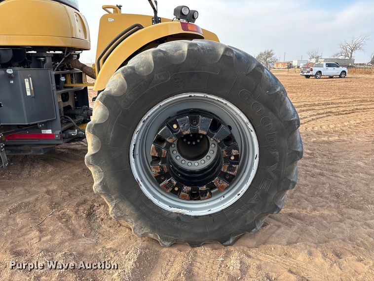 image for item EU4986 2013 Challenger MT965C 4WD tractor