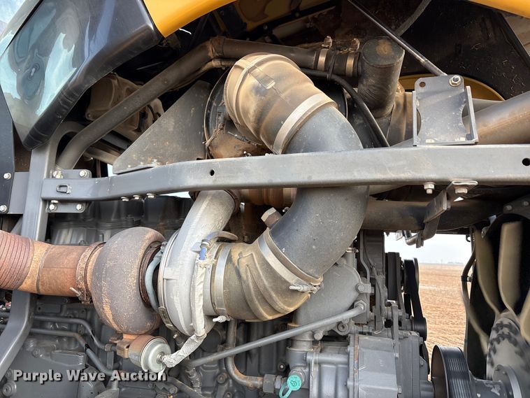 image for item EU4986 2013 Challenger MT965C 4WD tractor