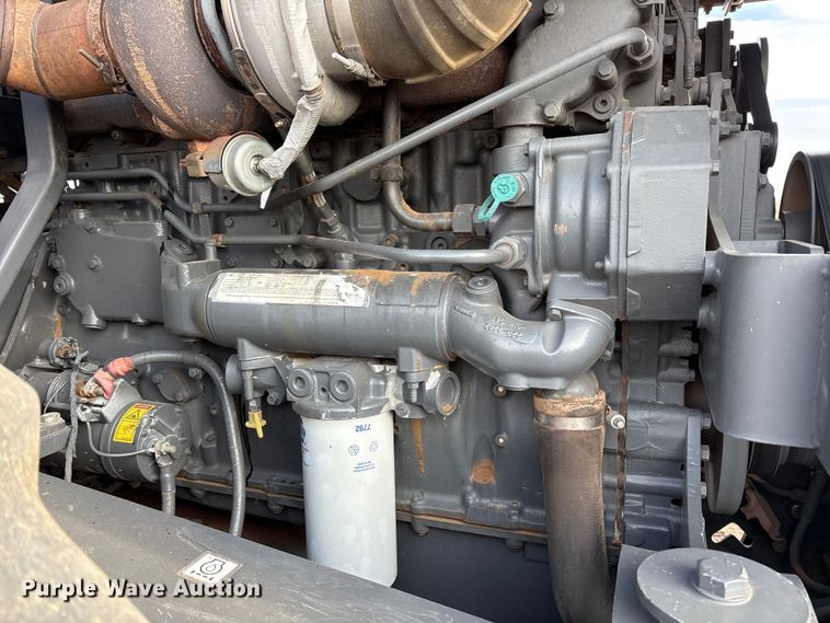 image for item EU4986 2013 Challenger MT965C 4WD tractor