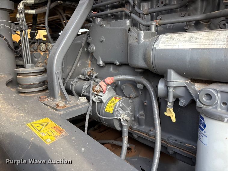 image for item EU4986 2013 Challenger MT965C 4WD tractor