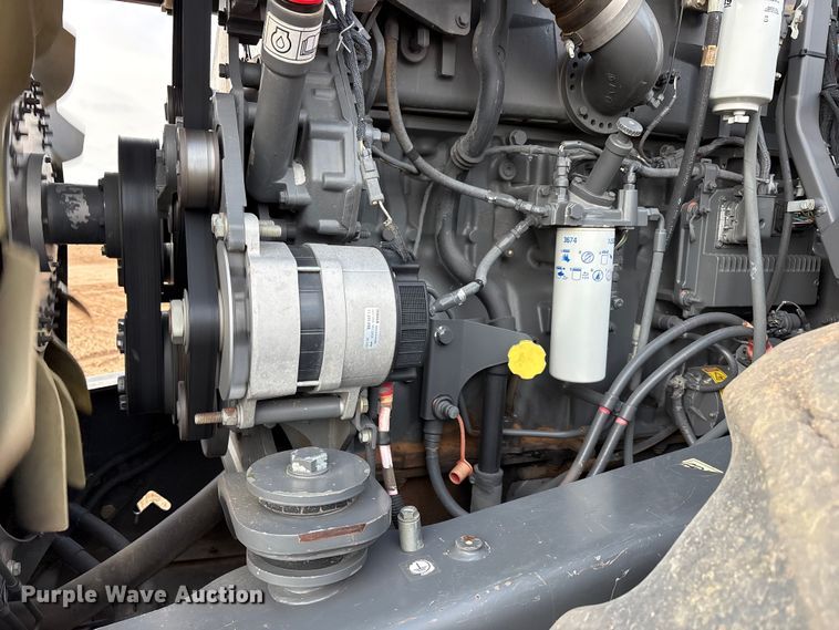 image for item EU4986 2013 Challenger MT965C 4WD tractor