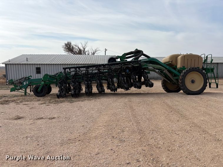 image for item EU4988 2011 Great Plains YP1625A-32TR twin row planter