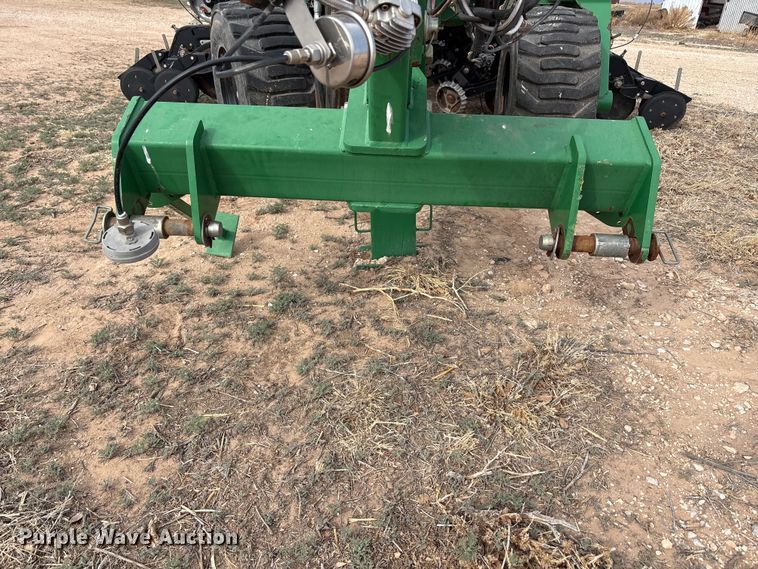 image for item EU4988 2011 Great Plains YP1625A-32TR twin row planter