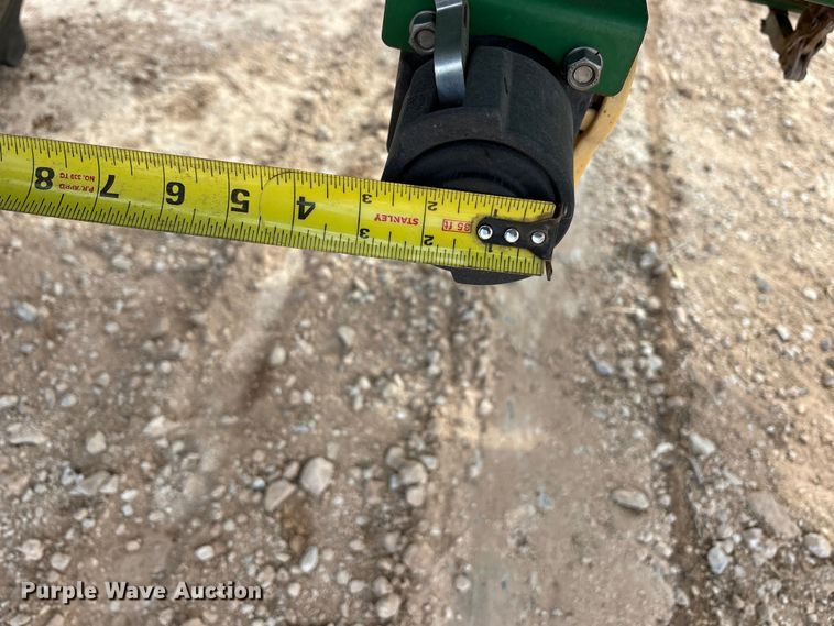 image for item EU4988 2011 Great Plains YP1625A-32TR twin row planter