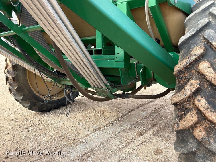 image for item EU4988 2011 Great Plains YP1625A-32TR twin row planter