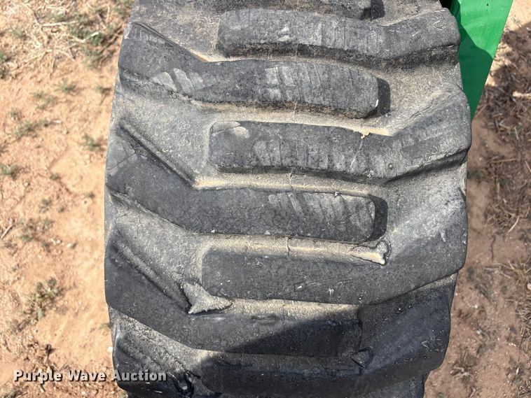 image for item EU4988 2011 Great Plains YP1625A-32TR twin row planter