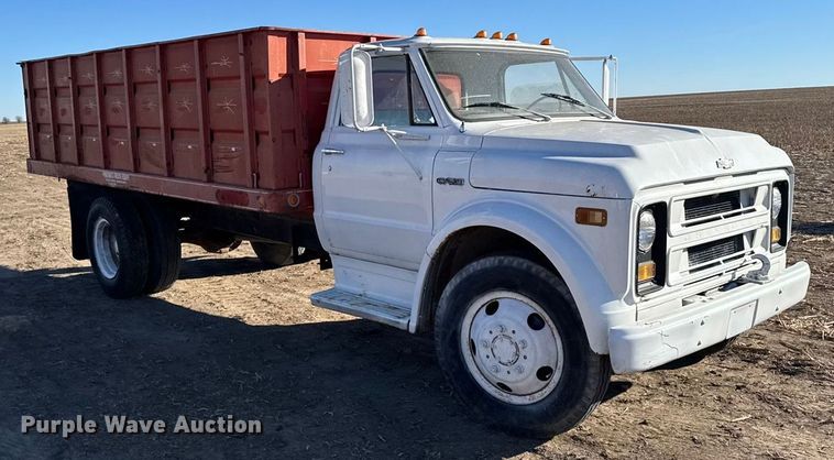 image for item FB0621 1971 Chevrolet C50 grain truck