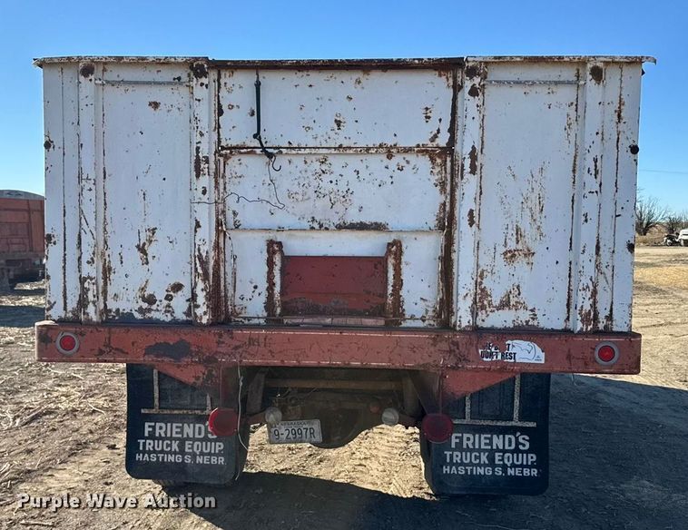 image for item FB0621 1971 Chevrolet C50 grain truck