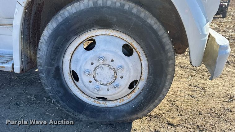 image for item FB0621 1971 Chevrolet C50 grain truck