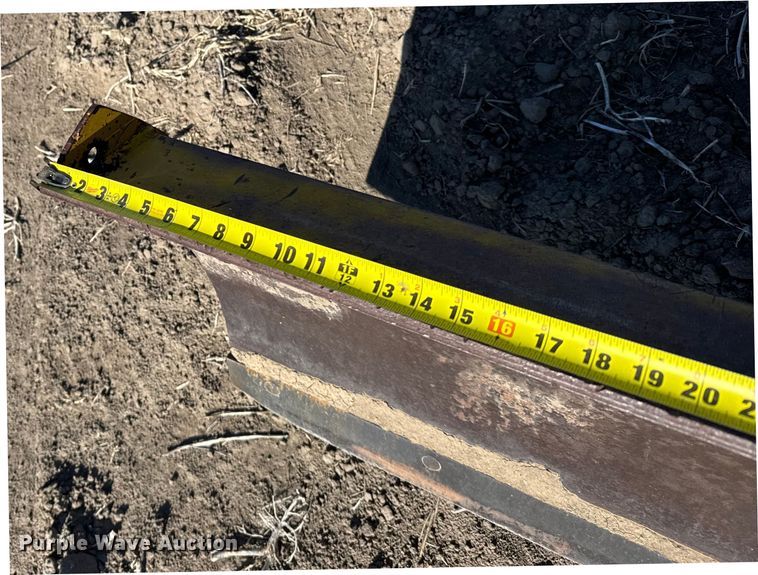 image for item FB0893 1963 John Deere 4010 tractor