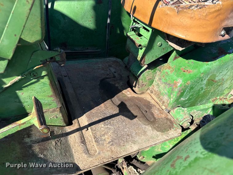image for item FB0893 1963 John Deere 4010 tractor