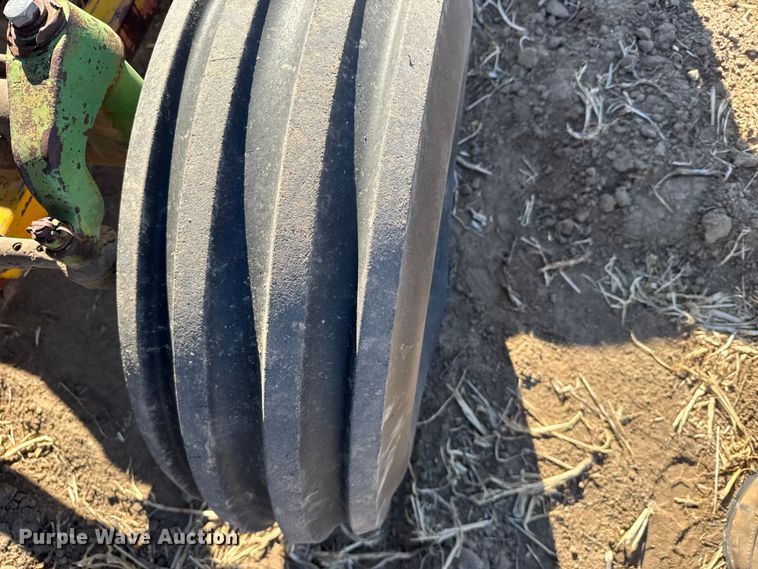 image for item FB0893 1963 John Deere 4010 tractor