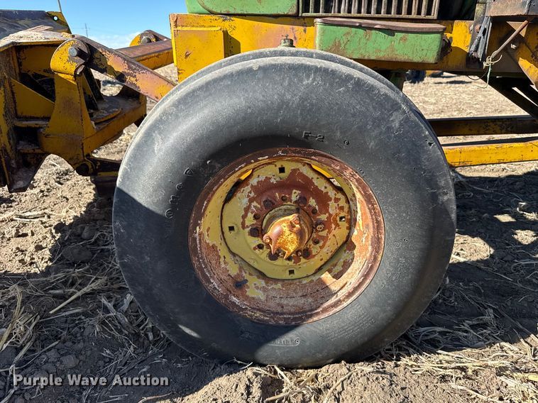 image for item FB0893 1963 John Deere 4010 tractor