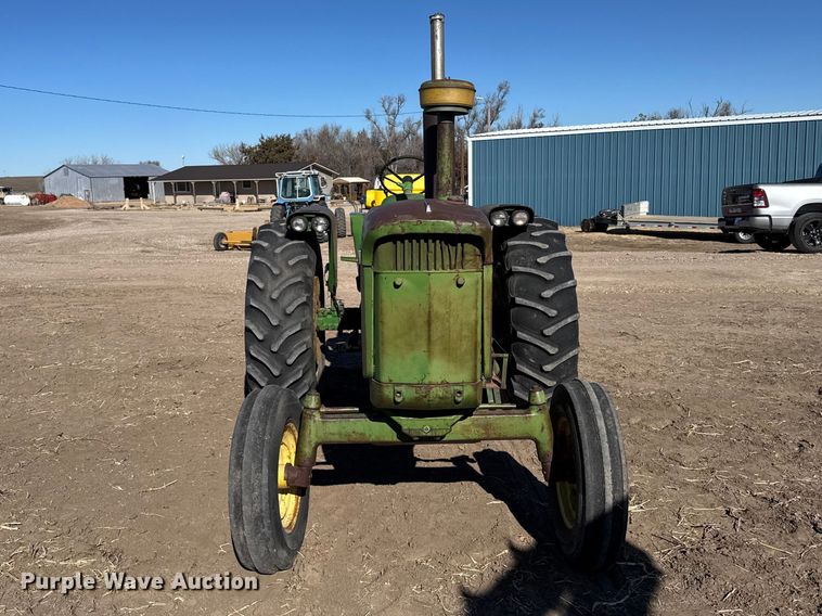 image for item FB0894 1970 John Deere 4020 tractor