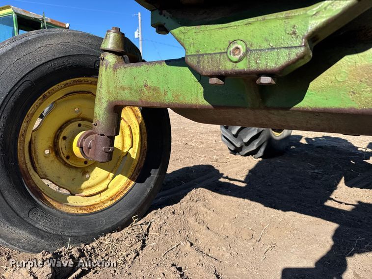 image for item FB0894 1970 John Deere 4020 tractor