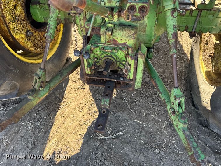 image for item FB0894 1970 John Deere 4020 tractor