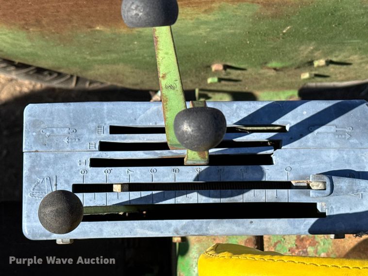 image for item FB0894 1970 John Deere 4020 tractor