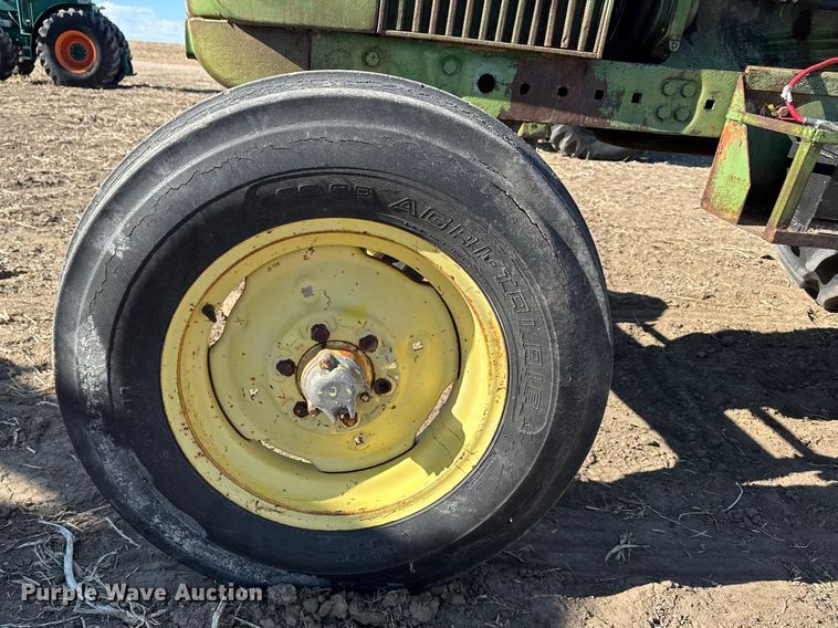 image for item FB0894 1970 John Deere 4020 tractor