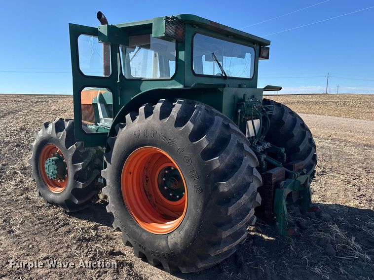 image for item FB0895 Oliver tractor