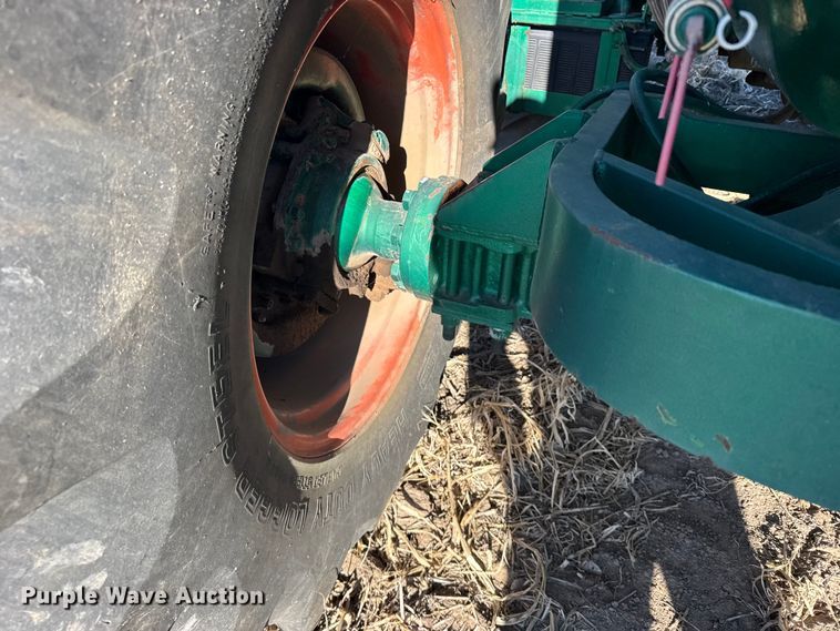 image for item FB0895 Oliver tractor