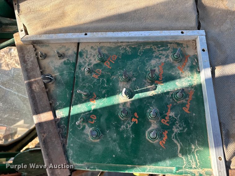 image for item FB0895 Oliver tractor