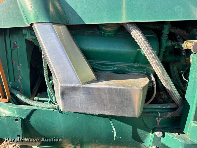 image for item FB0895 Oliver tractor